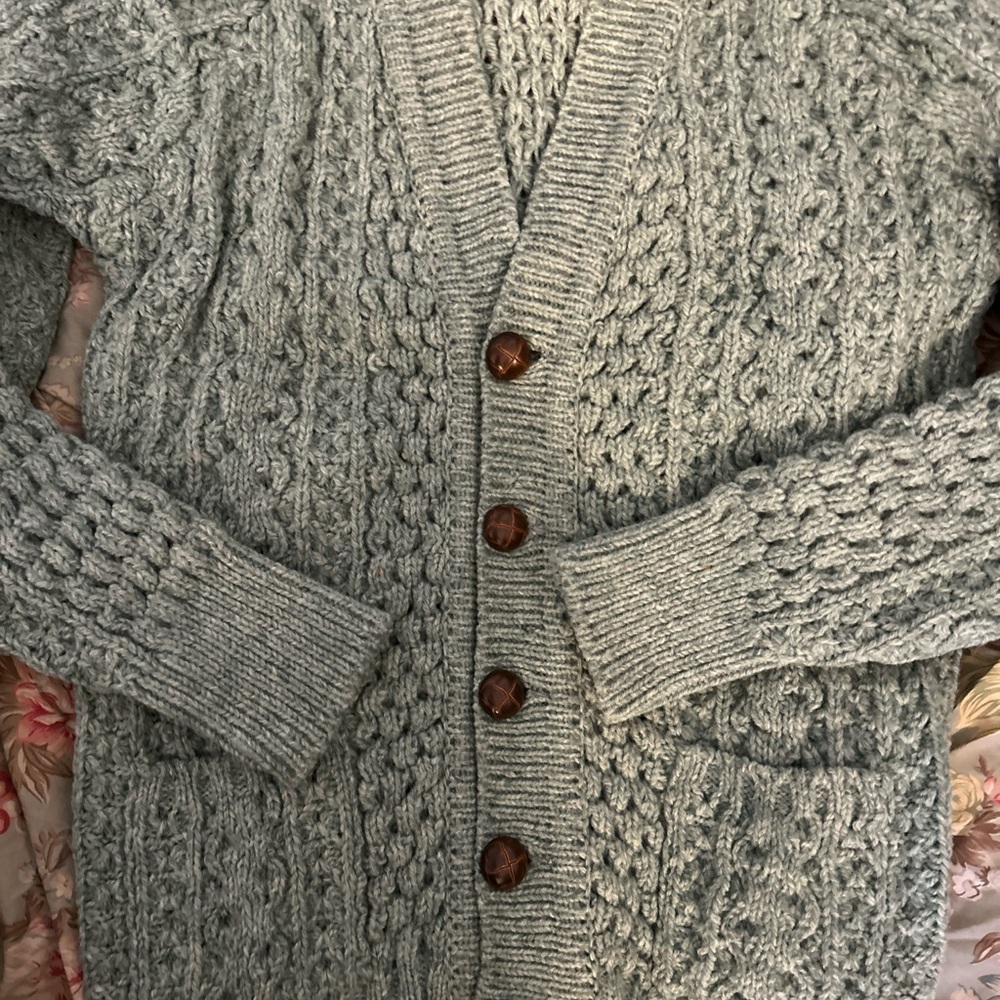 Vintage GAP Of DUNLOE INDUSTRIES/Pure Wool  Handloomed Sweater green chunky